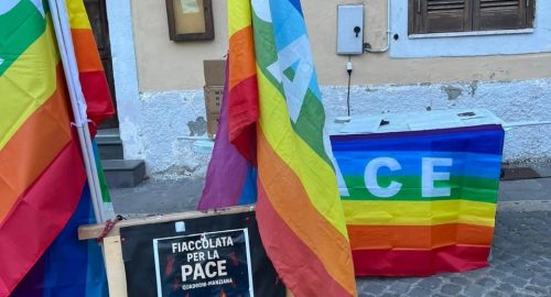 Piazza Parrocchia Santa Maria del Carmine Quadroni - letture