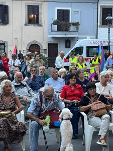 Piazza Parrocchia Santa Maria del Carmine Quadroni - letture