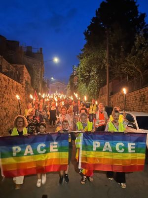 Fiaccolata per la pace a Gaza e nel mondo da Quadroni a Manziana