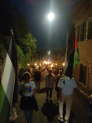 Fiaccolata per la pace a Gaza e nel mondo da Quadroni a Manziana
