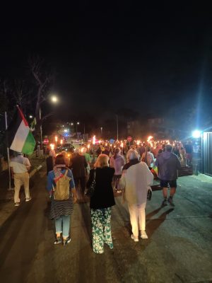 Fiaccolata per la pace a Gaza e nel mondo da Quadroni a Manziana