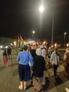 Fiaccolata per la pace a Gaza e nel mondo da Quadroni a Manziana