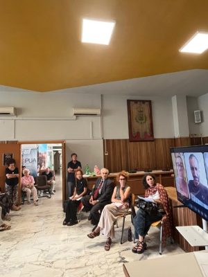 Aula consiliare Comune di Manziana - discussione sulla pace