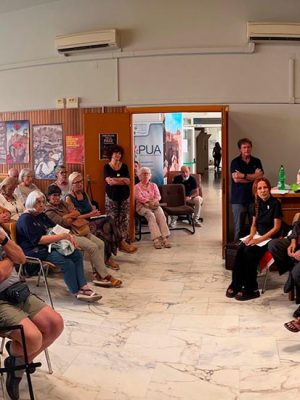 Aula consiliare Comune di Manziana - discussione sulla pace